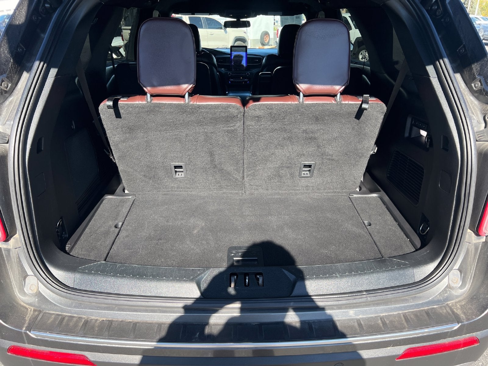 2020 Ford EXPLORER Base