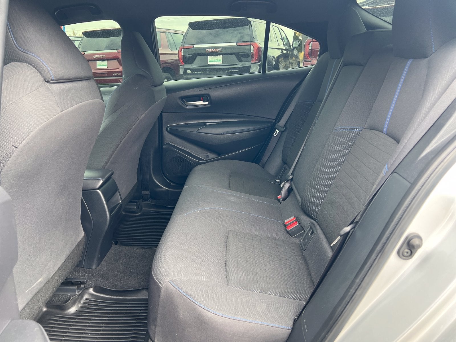 2027 GMC Acadia AT4