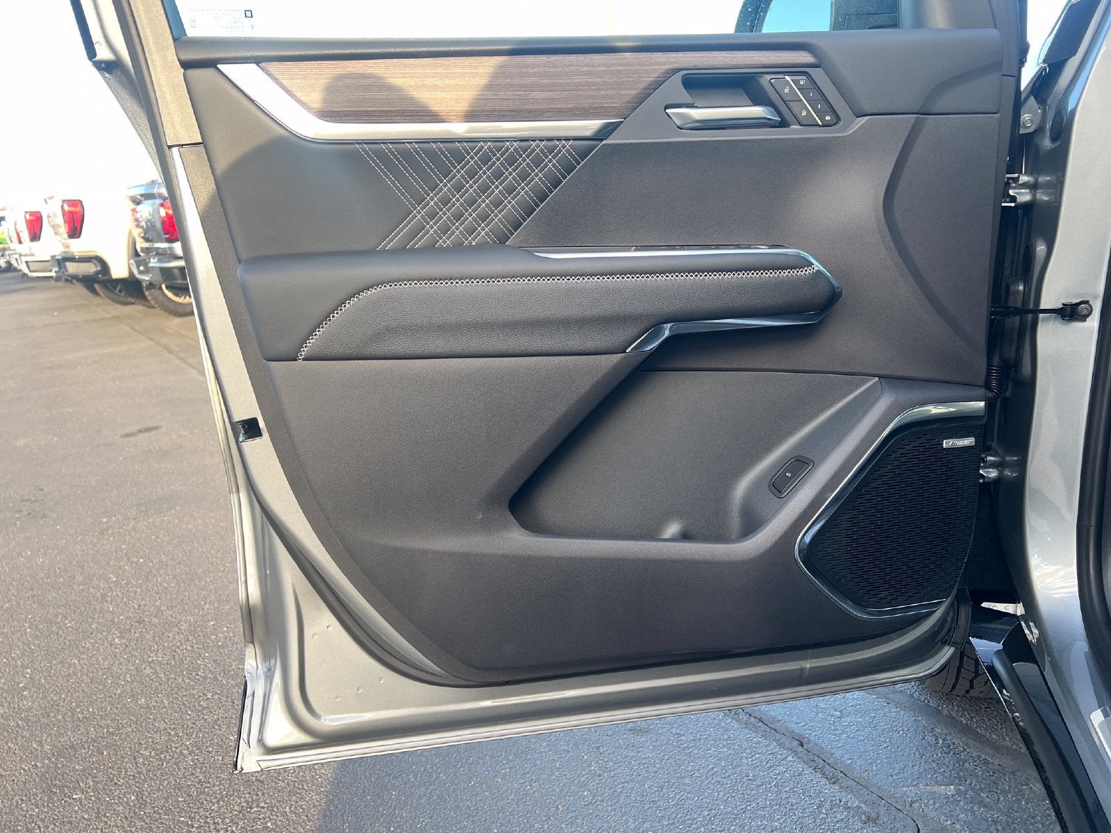 2027 GMC Acadia Denali