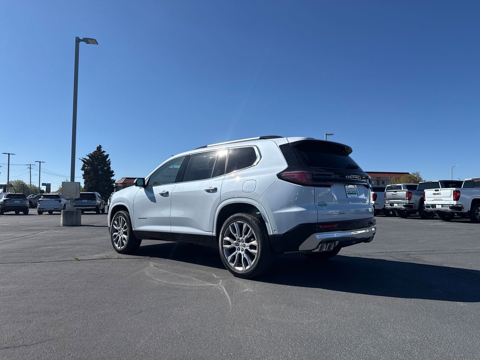 2026 GMC Acadia Denali
