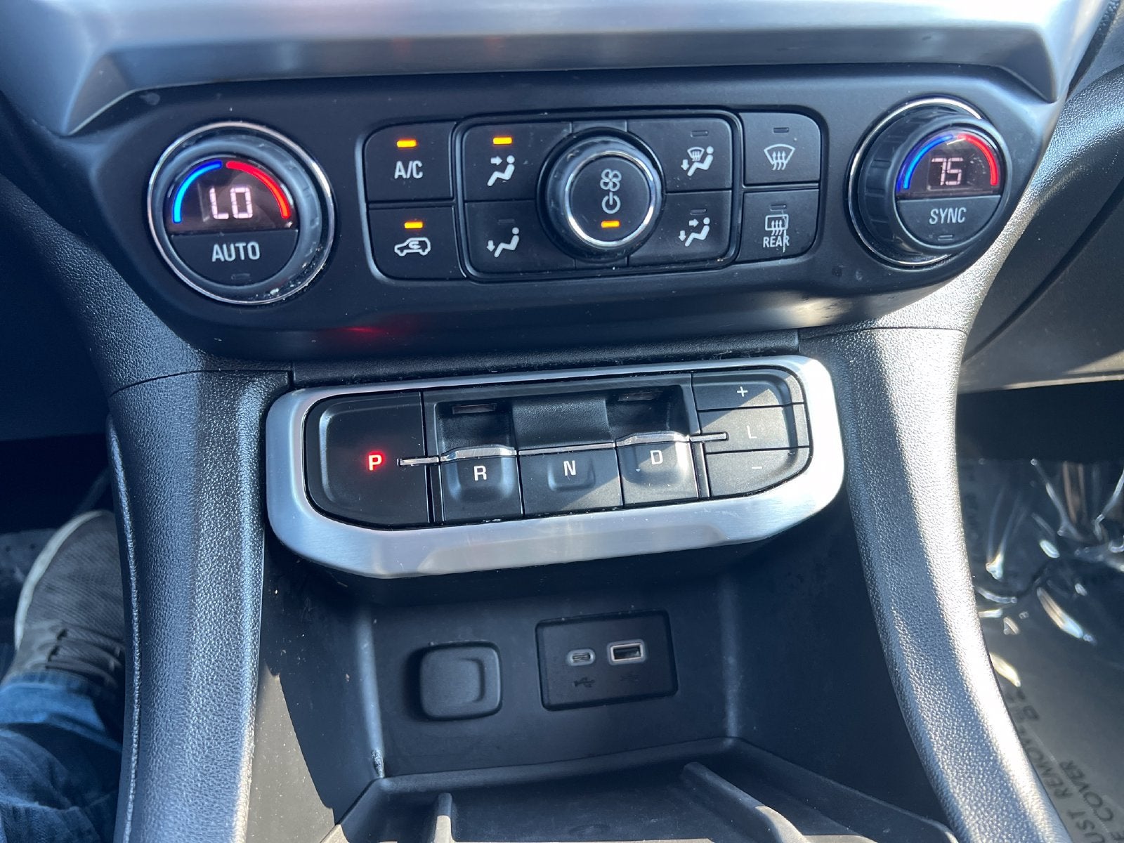 2021 GMC Acadia SLE