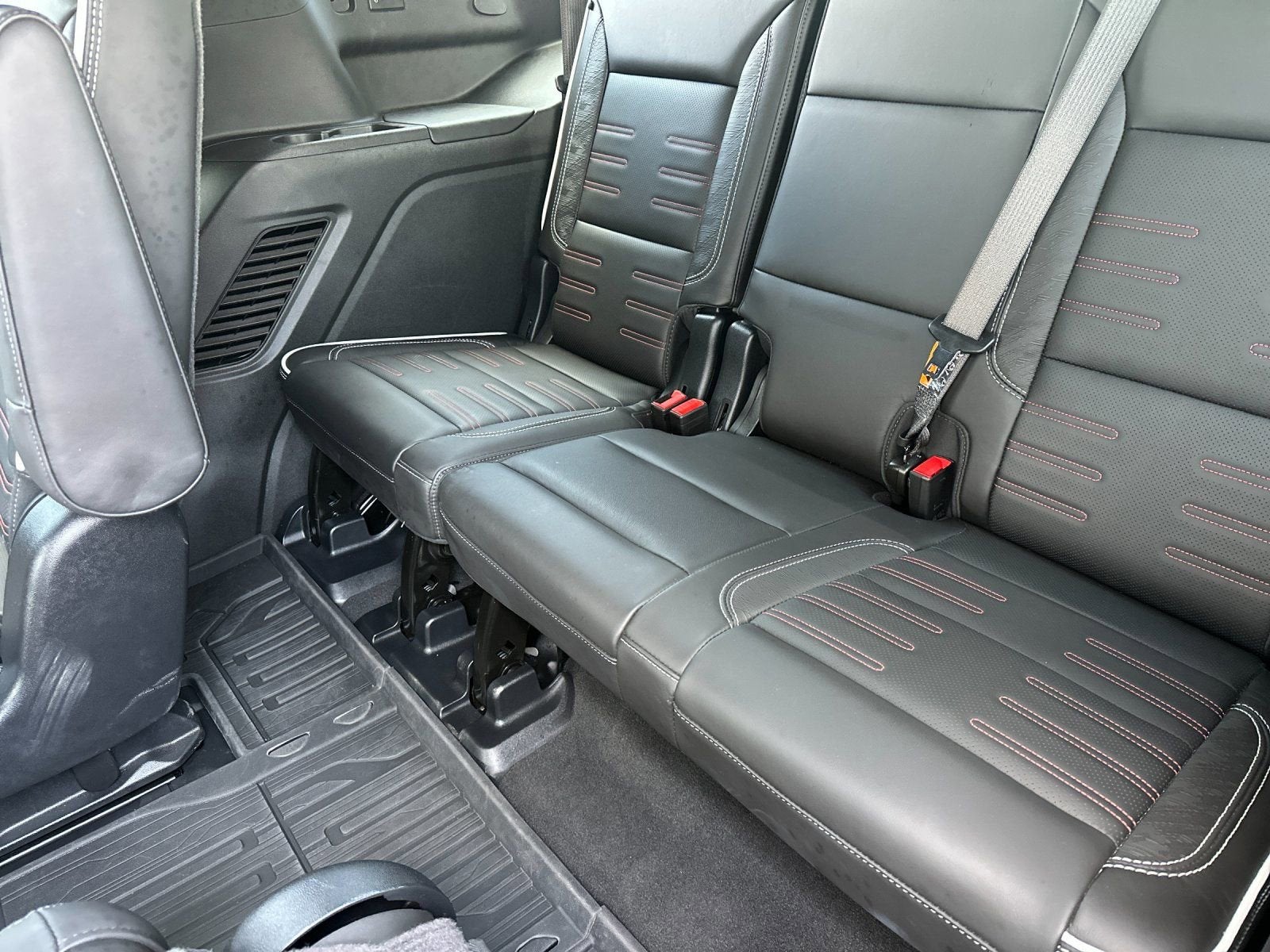 2025 GMC Yukon AT4 Ultimate