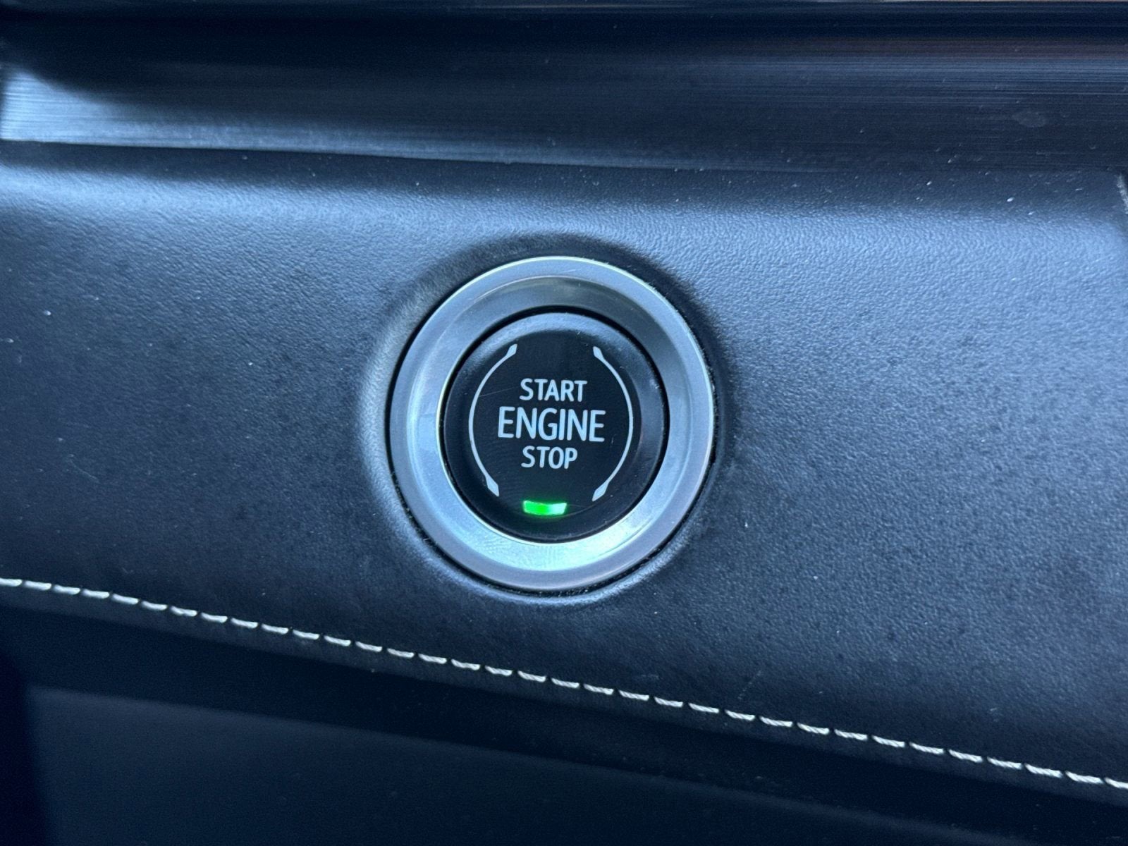 2022 Cadillac Escalade ESV Sport Platinum