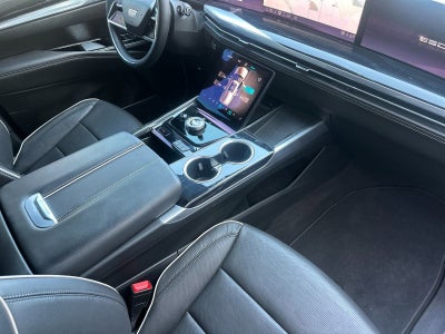 2025 Cadillac Escalade Sport