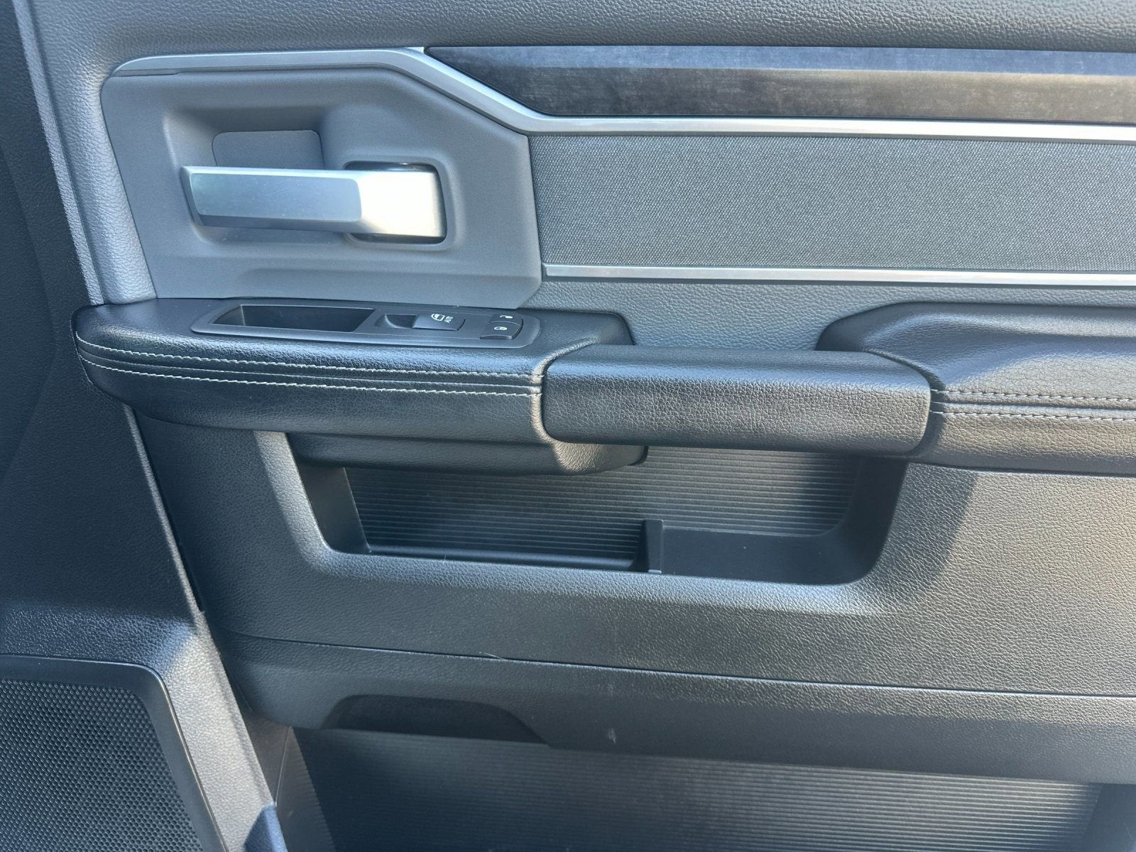 2022 RAM 2500 BIG HORN Base