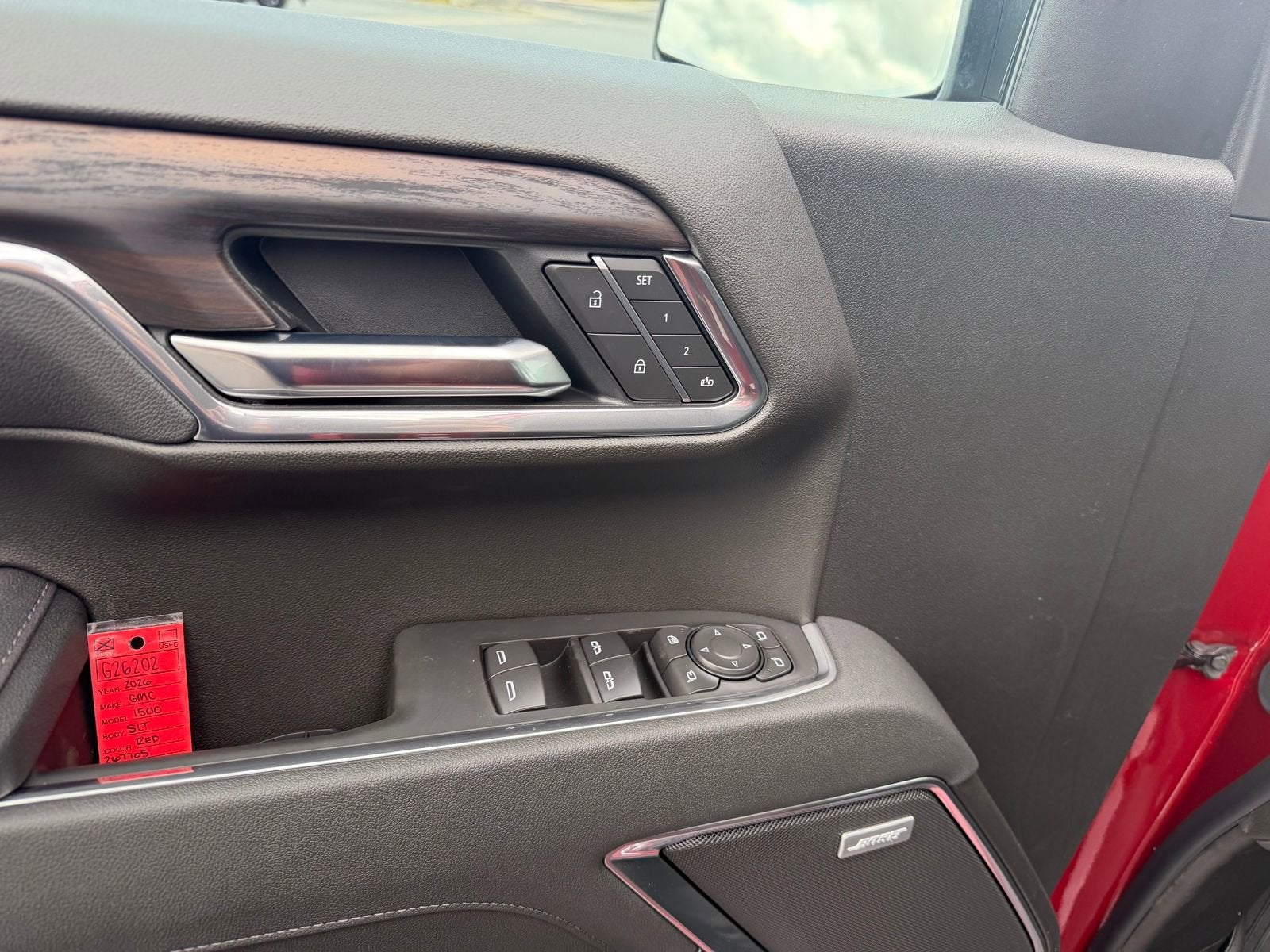 2026 GMC Sierra 1500 SLT