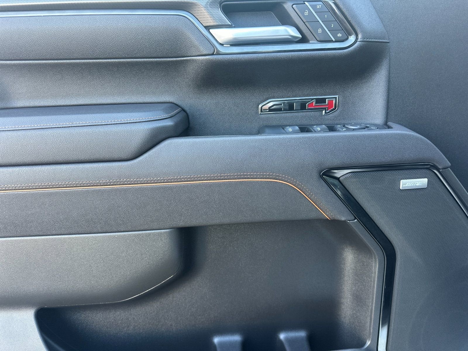 2025 GMC Sierra 1500 AT4