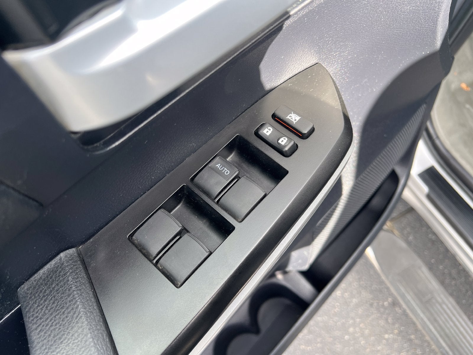 2016 Toyota Tundra 4WD Truck SR