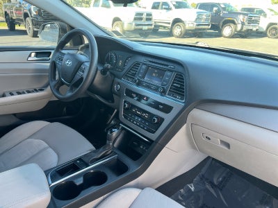 2016 Hyundai Sonata Hybrid SE