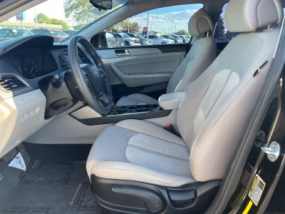 2016 Hyundai Sonata Hybrid SE