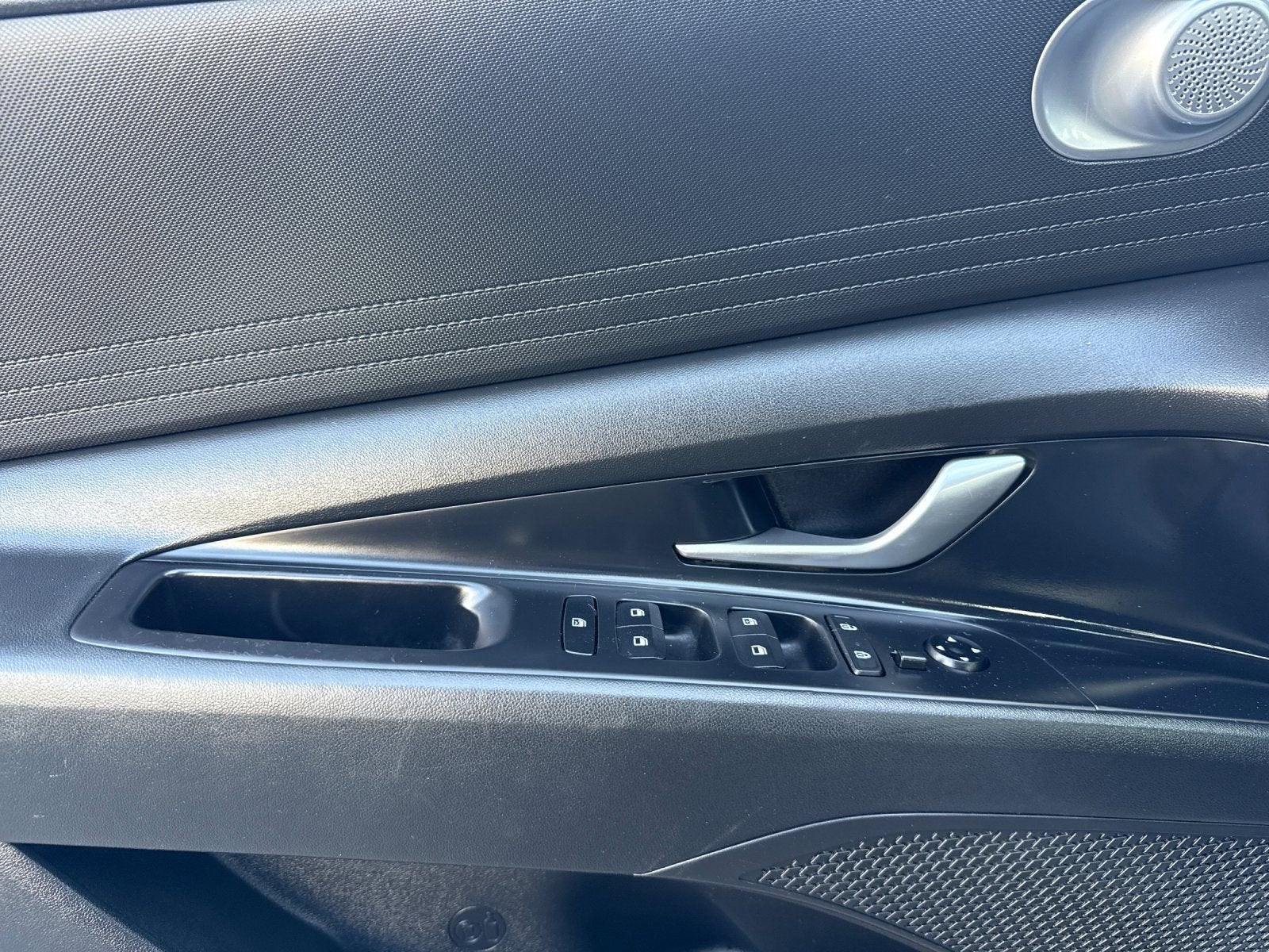 2022 Hyundai Elantra Hybrid Blue