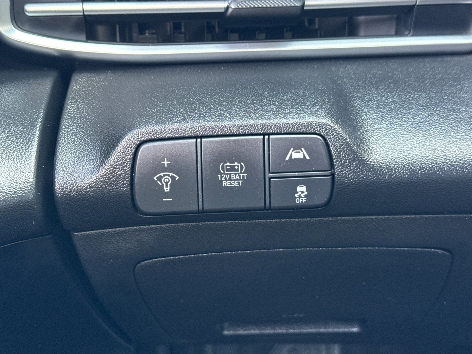 2022 Hyundai Elantra Hybrid Blue