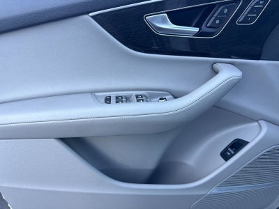 2023 Audi Q7 Premium Plus