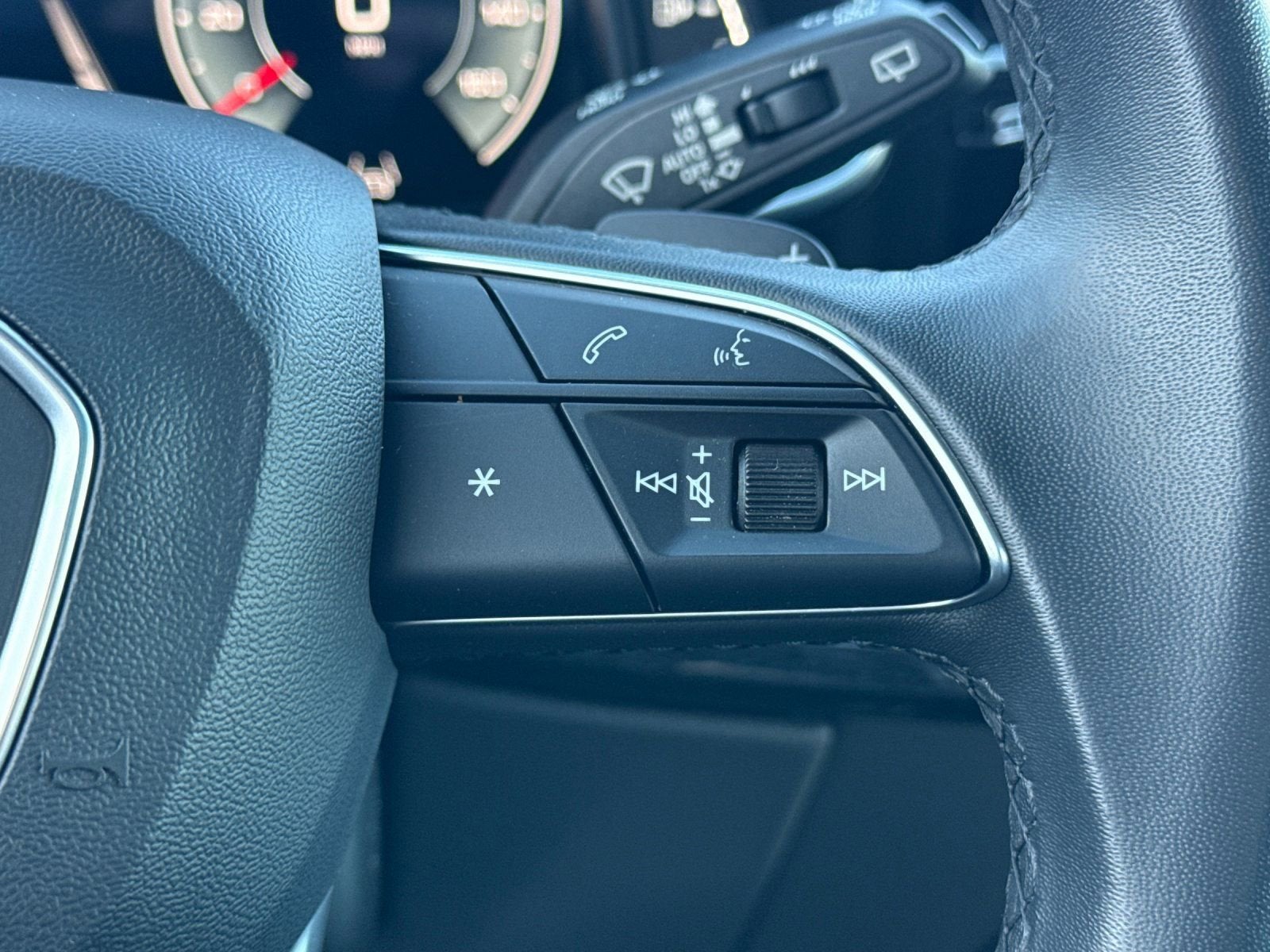 2023 Audi Q7 Premium Plus