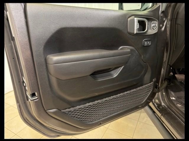 2025 Jeep Wrangler 4xe Willys