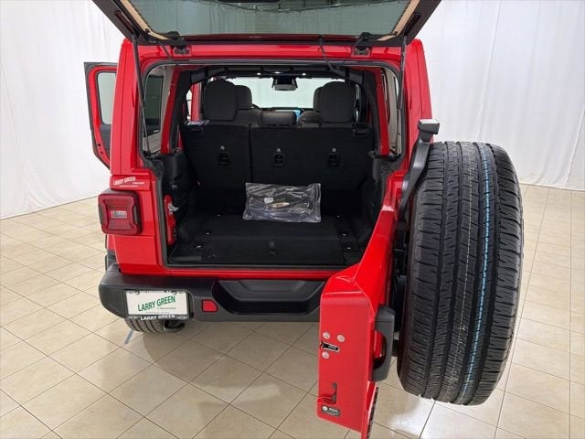 2025 Jeep Wrangler 4xe Sahara