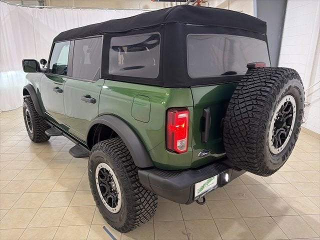 2023 Ford Bronco Base