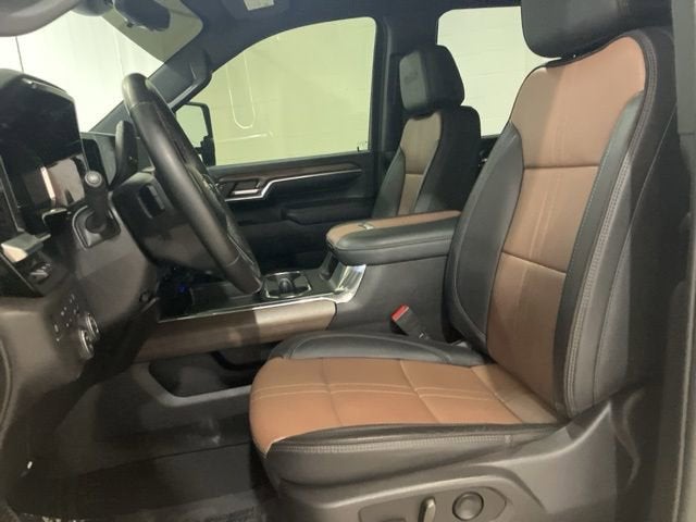 2024 Chevrolet Silverado 3500 HD High Country