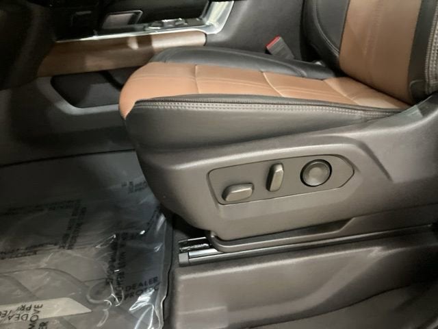 2024 Chevrolet Silverado 3500 HD High Country