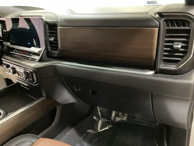 2024 Chevrolet Silverado 3500 HD High Country