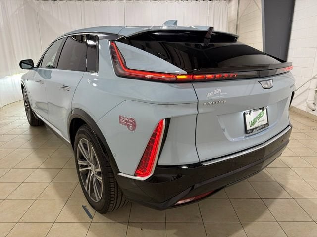 2024 Cadillac LYRIQ Luxury 1