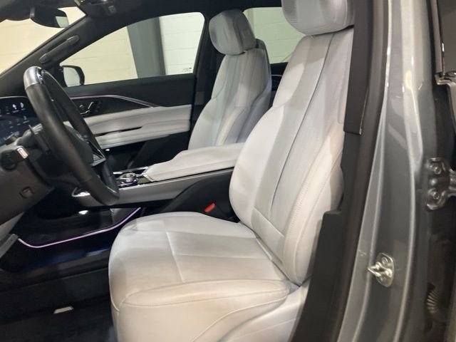 2024 Cadillac LYRIQ Sport 2