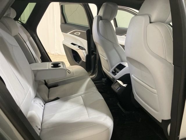 2024 Cadillac LYRIQ Sport 2