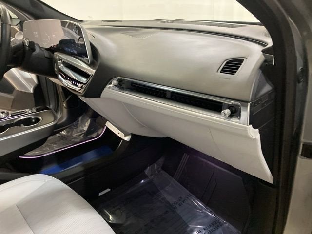 2024 Cadillac LYRIQ Sport 2