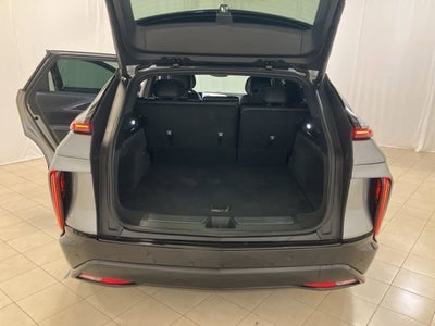 2024 Cadillac LYRIQ Sport 2