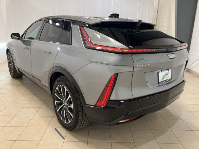 2024 Cadillac LYRIQ Sport 2