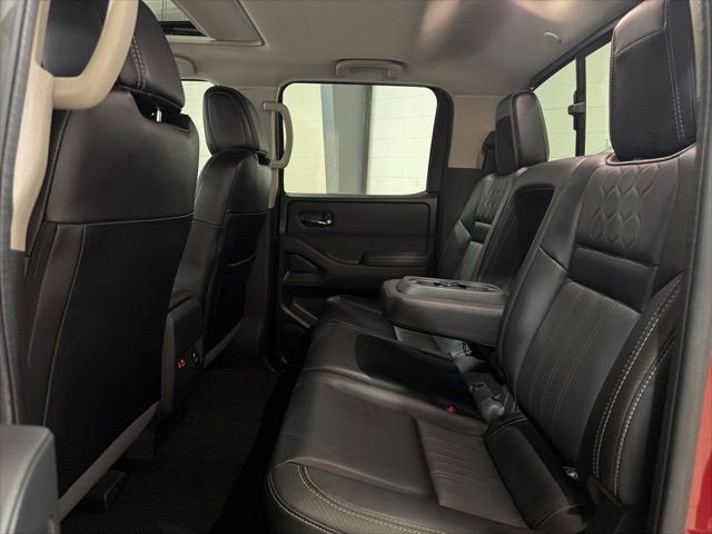 2024 Nissan Frontier SL