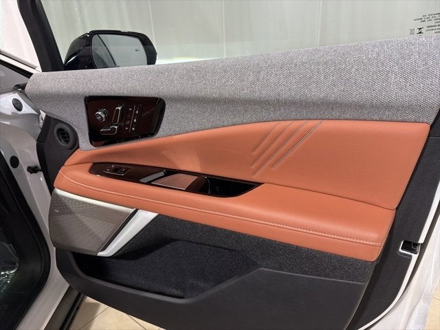 2025 Cadillac OPTIQ Luxury 2