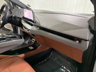 2025 Cadillac OPTIQ Luxury 2