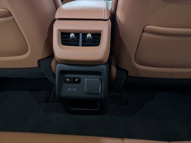 2025 Cadillac OPTIQ Luxury 2