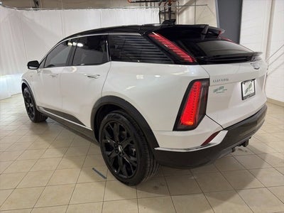 2025 Cadillac OPTIQ Luxury 2