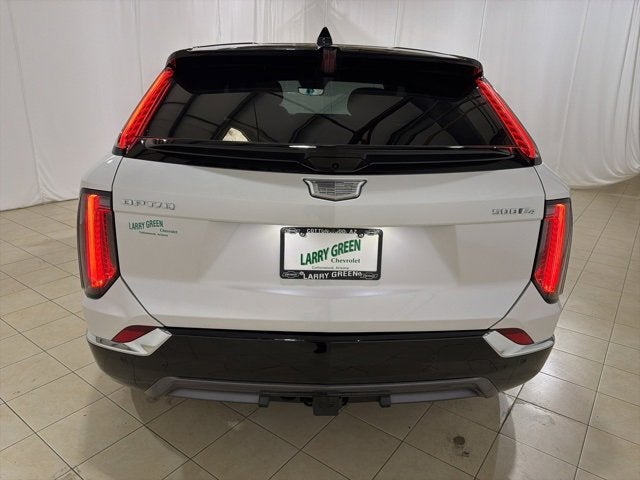 2025 Cadillac OPTIQ Luxury 2