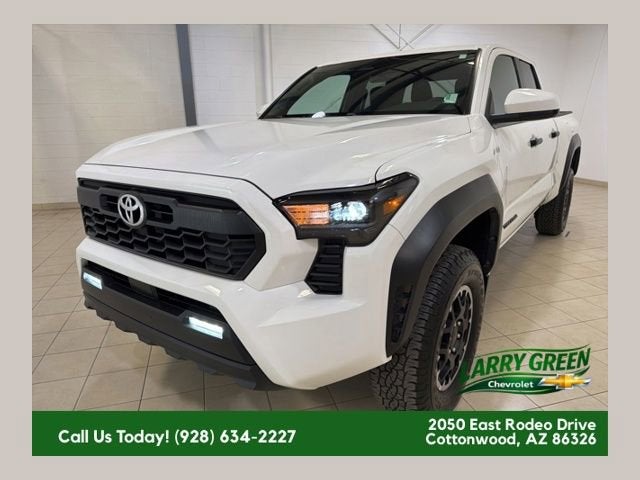 2024 Toyota Tacoma 4WD SR5
