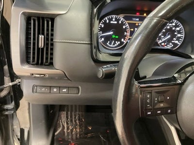 2022 Nissan Pathfinder SL