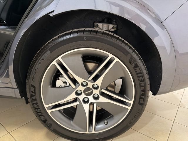 2026 Genesis Electrified GV70 Prestige 20"