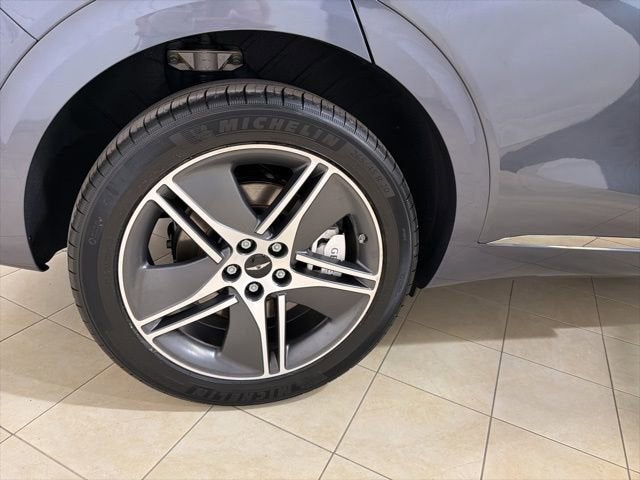 2026 Genesis Electrified GV70 Prestige 20"