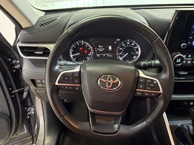 2025 Toyota Highlander LE