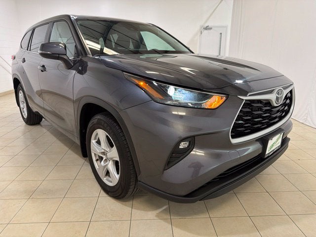 2025 Toyota Highlander LE