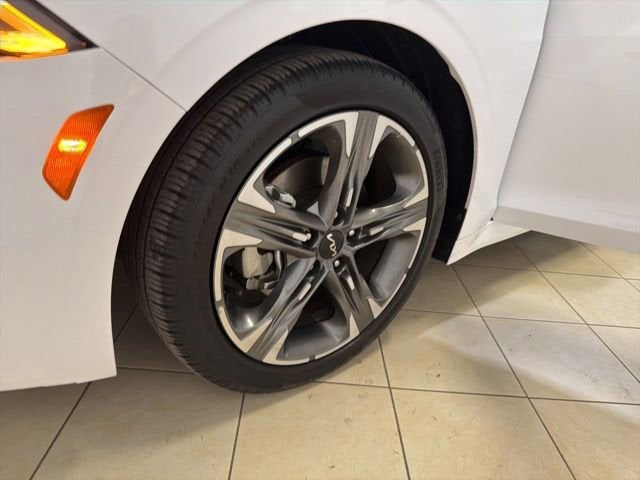 2023 Kia K5 EX