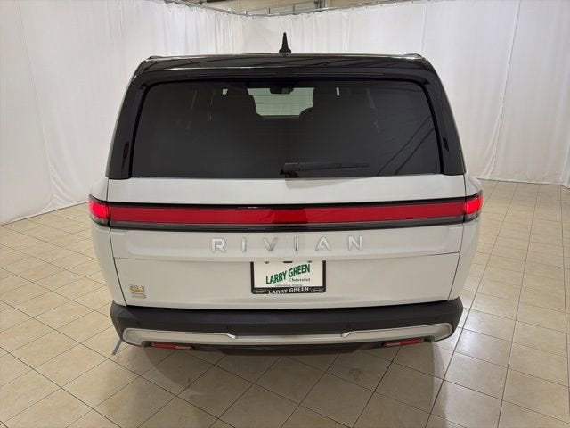 2023 RIVIAN R1S Adventure