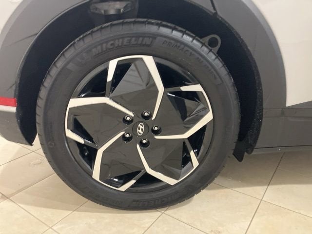 2024 Hyundai IONIQ 5 SE Standard Range