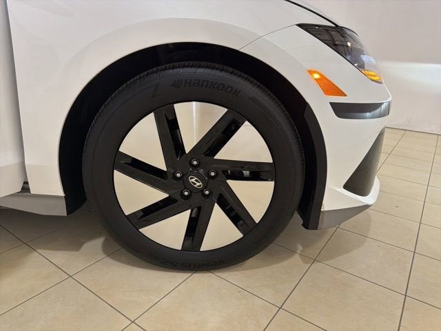 2025 Hyundai IONIQ 6 SE