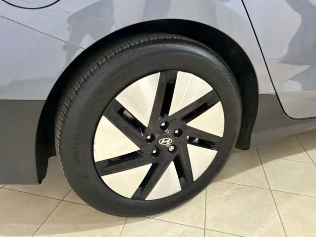 2025 Hyundai IONIQ 6 SE