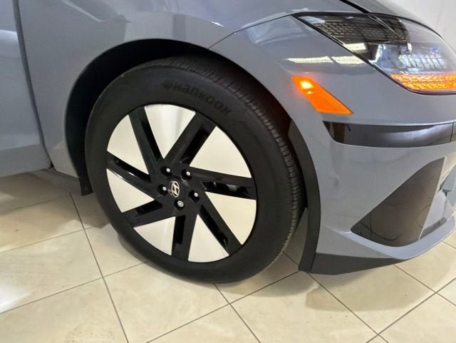 2025 Hyundai IONIQ 6 SE