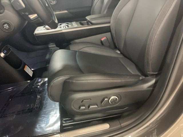 2024 Genesis GV60 Standard