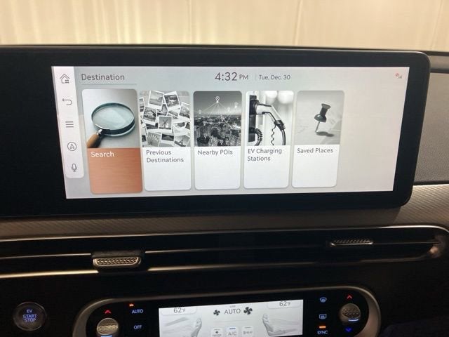 2024 Genesis GV60 Standard